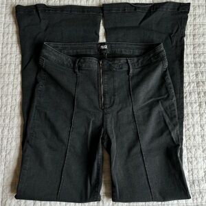 Black PAIGE Genevieve Size 32 Flare Jeans